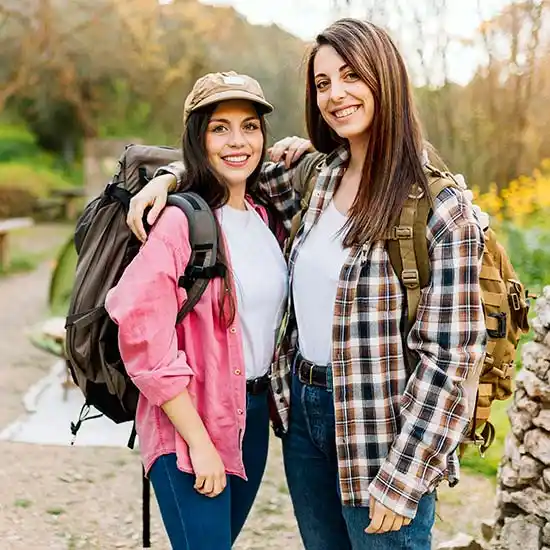 Friendship Day Special ideas from 7Engines - girls on a hike