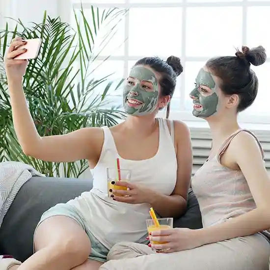 Friendship Day Special ideas from 7Engines - 2 girlfriends doing a home spa facial